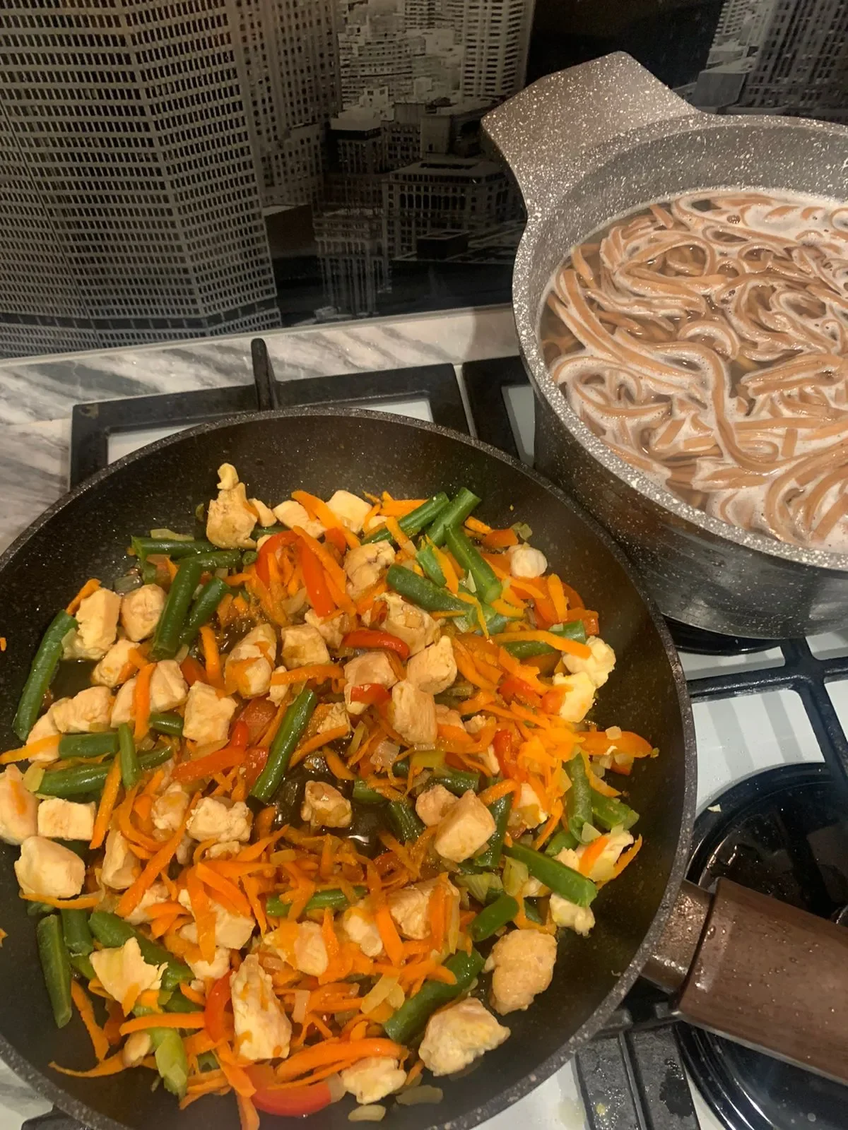 Гречневая лапша с курицей и овощами: шаг 5