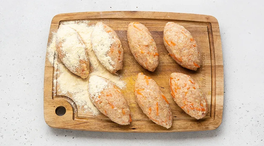 Сочные котлеты из кролика: шаг 5