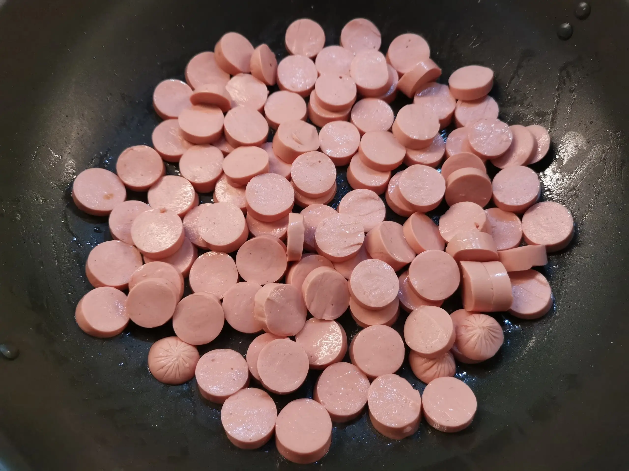 Шаг 5: Солянка с сосисками