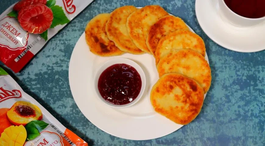 Сырники с джемом «Махеевъ» на 23 февраля: шаг 5