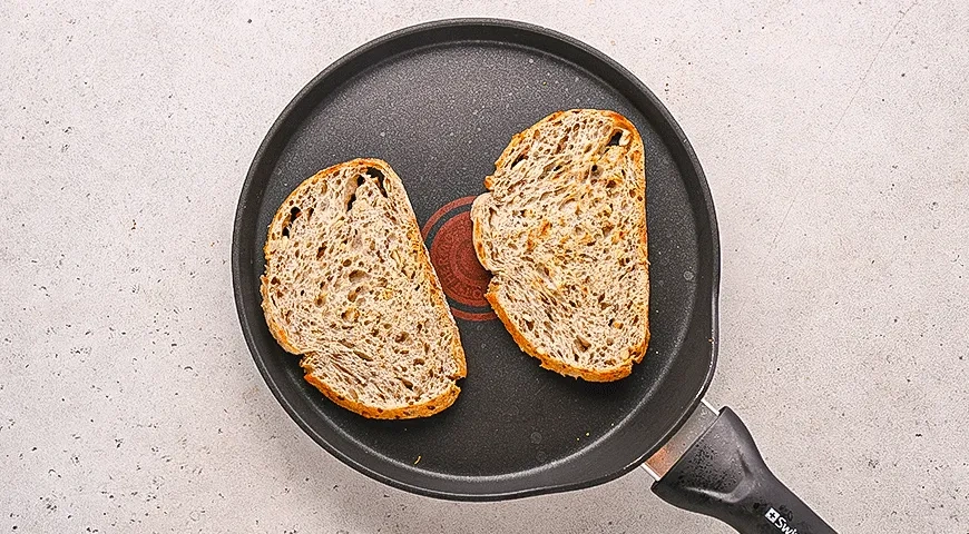 Тост с фасолью: шаг 5