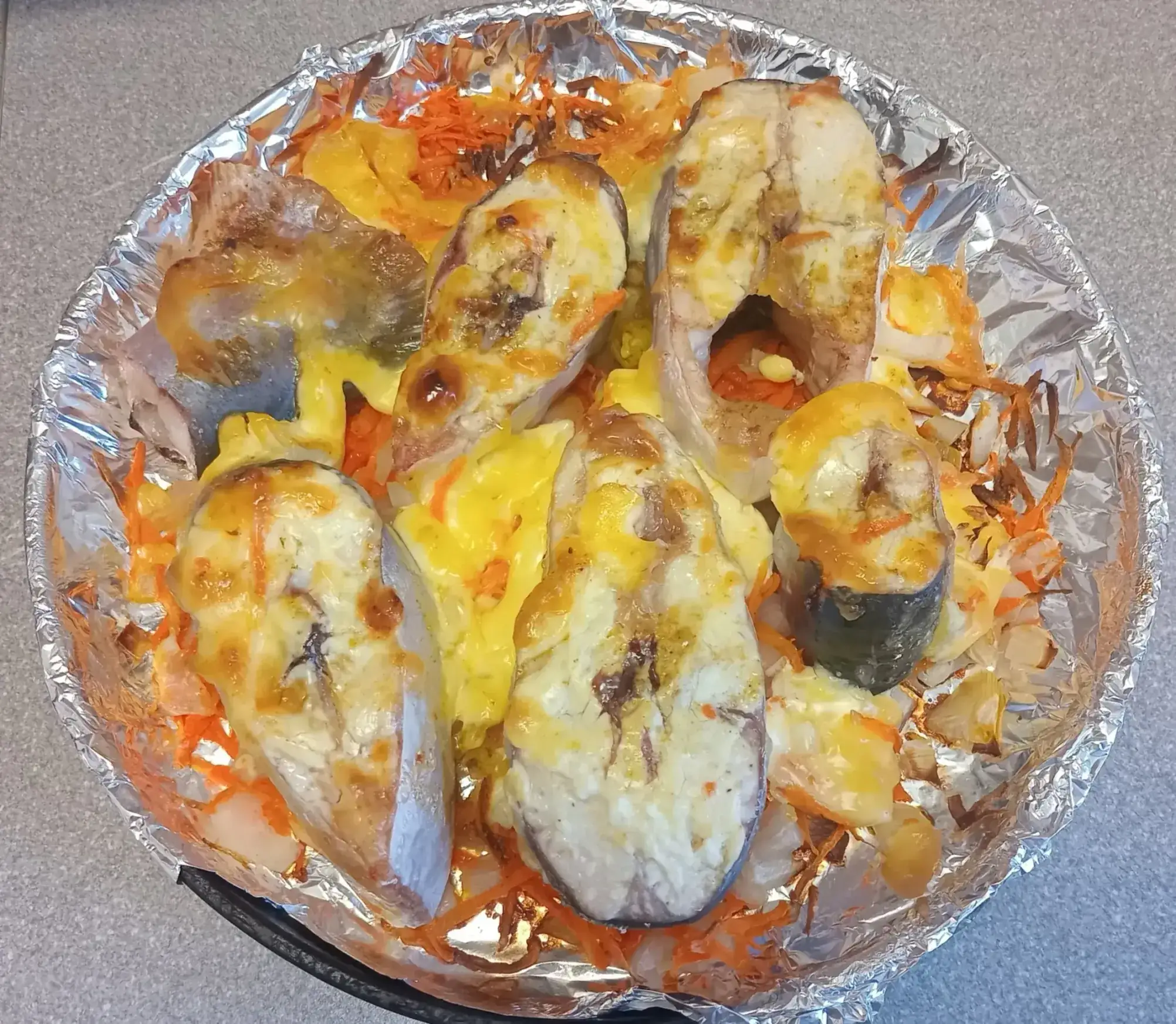 Треска запечённая с морковью и луком: шаг 5