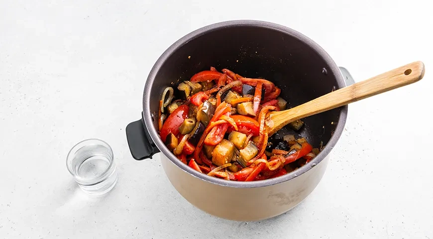 Тушенные баклажаны в мультиварке: шаг 5