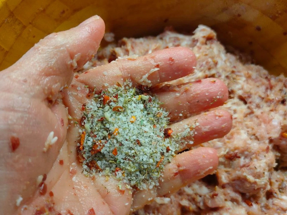 Шаг 5: Тушеные куриные котлеты с фасолью