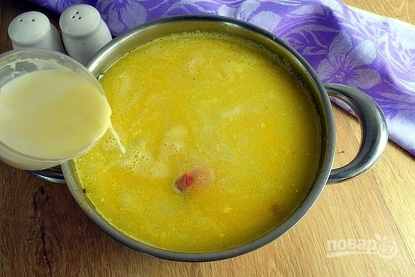 Шаг 5: Уха пофински со сливками с лососем