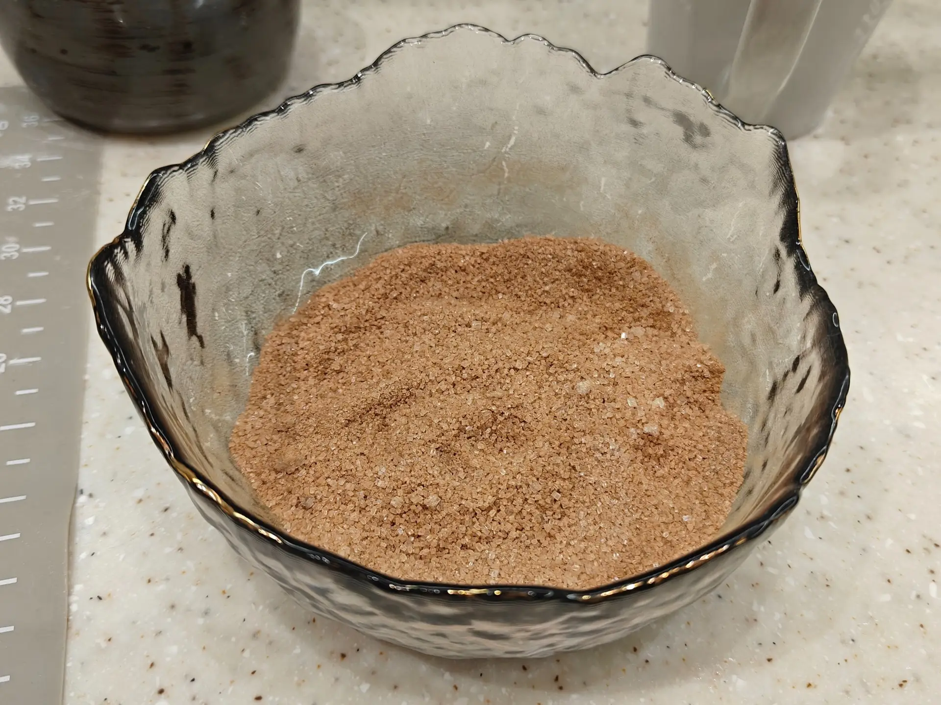 Шаг 5: Ушки с сахаром и корицей из слоеного теста