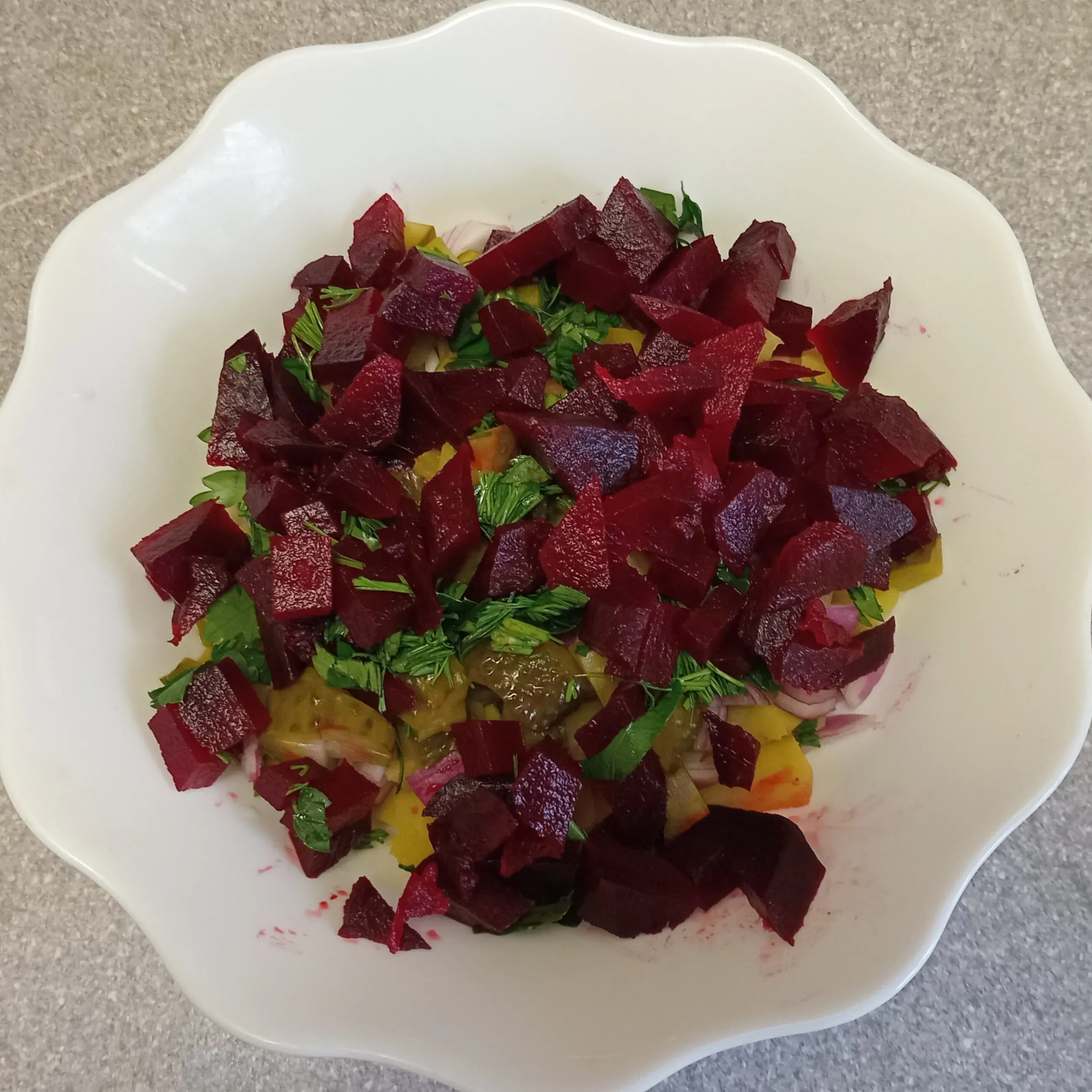 Винегрет с красным луком и зеленью: шаг 5