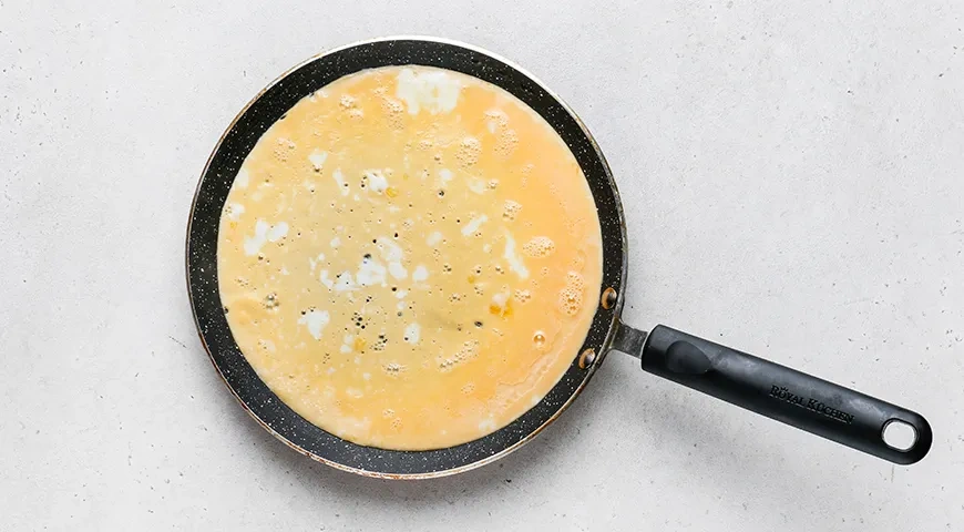 Яичный конвертик с сыром: шаг 5