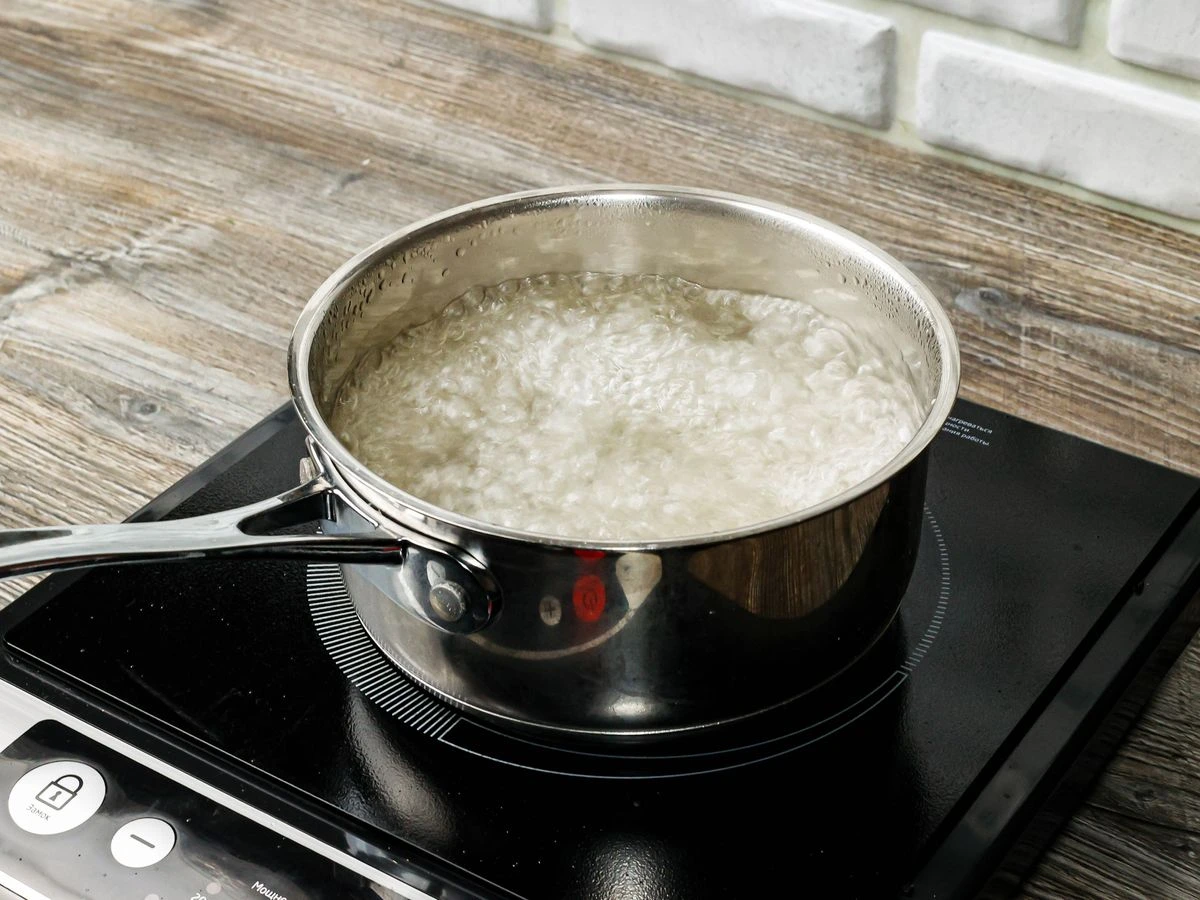 Шаг 5: Яйцо бенедикт на тосте