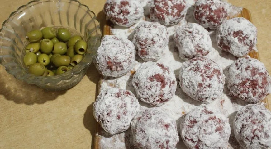 Тефтели с оливками с соусом авголемоно (Юварлакия): шаг 5