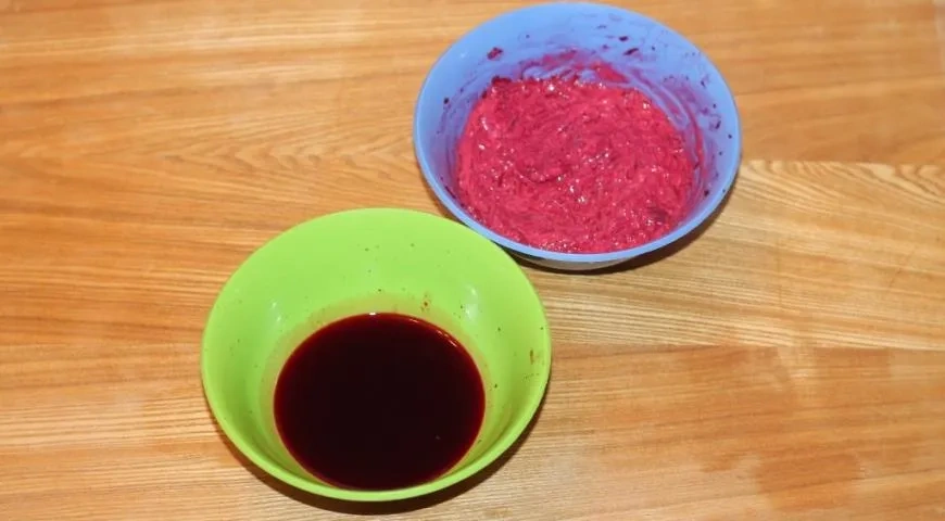 Закусочный торт Селедка под шубой: шаг 5