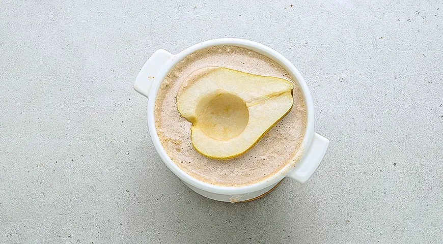 Запеченная манная каша с грушей: шаг 5