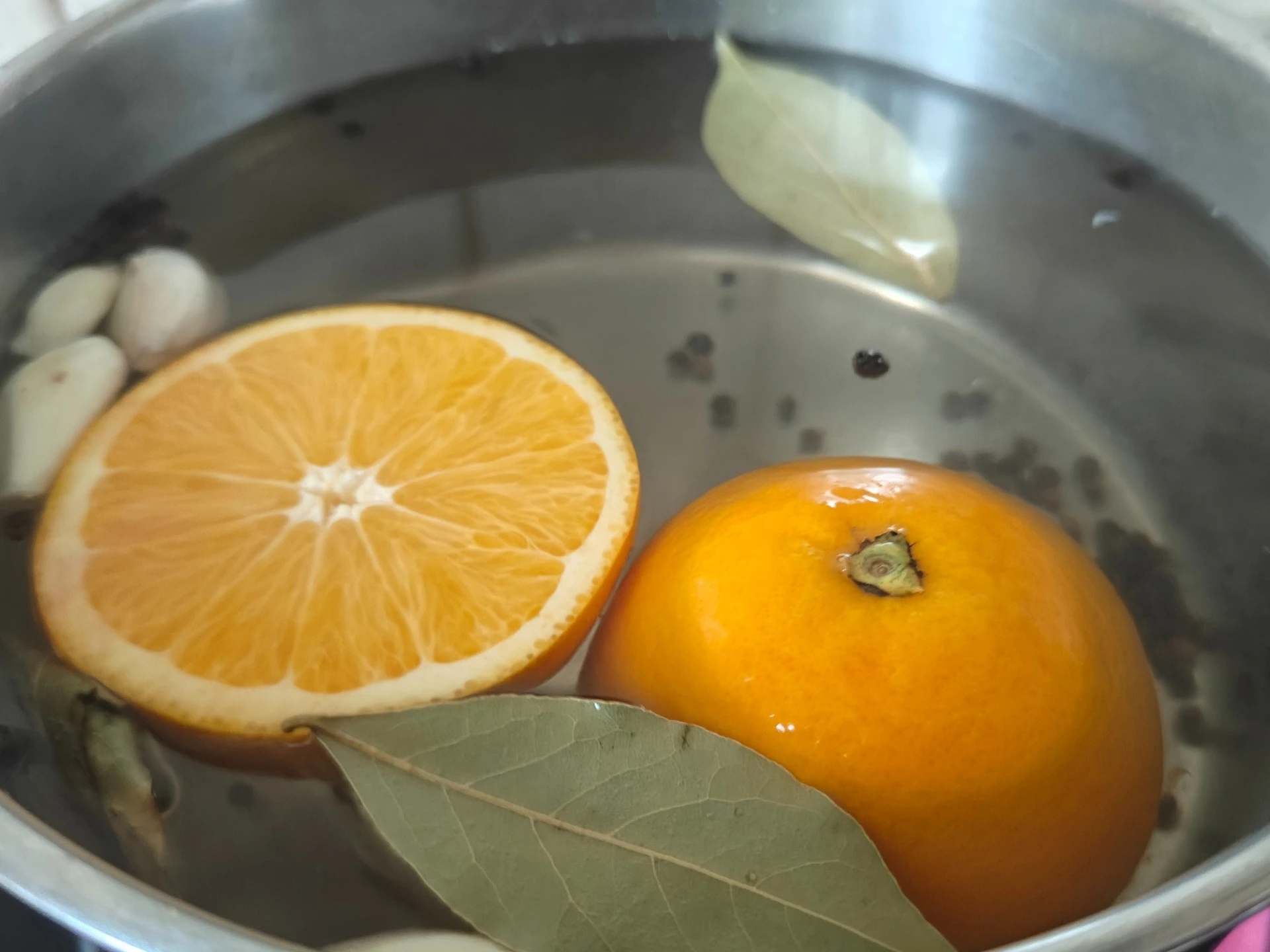 Шаг 5: Запеченный гусь с апельсинами и яблоками