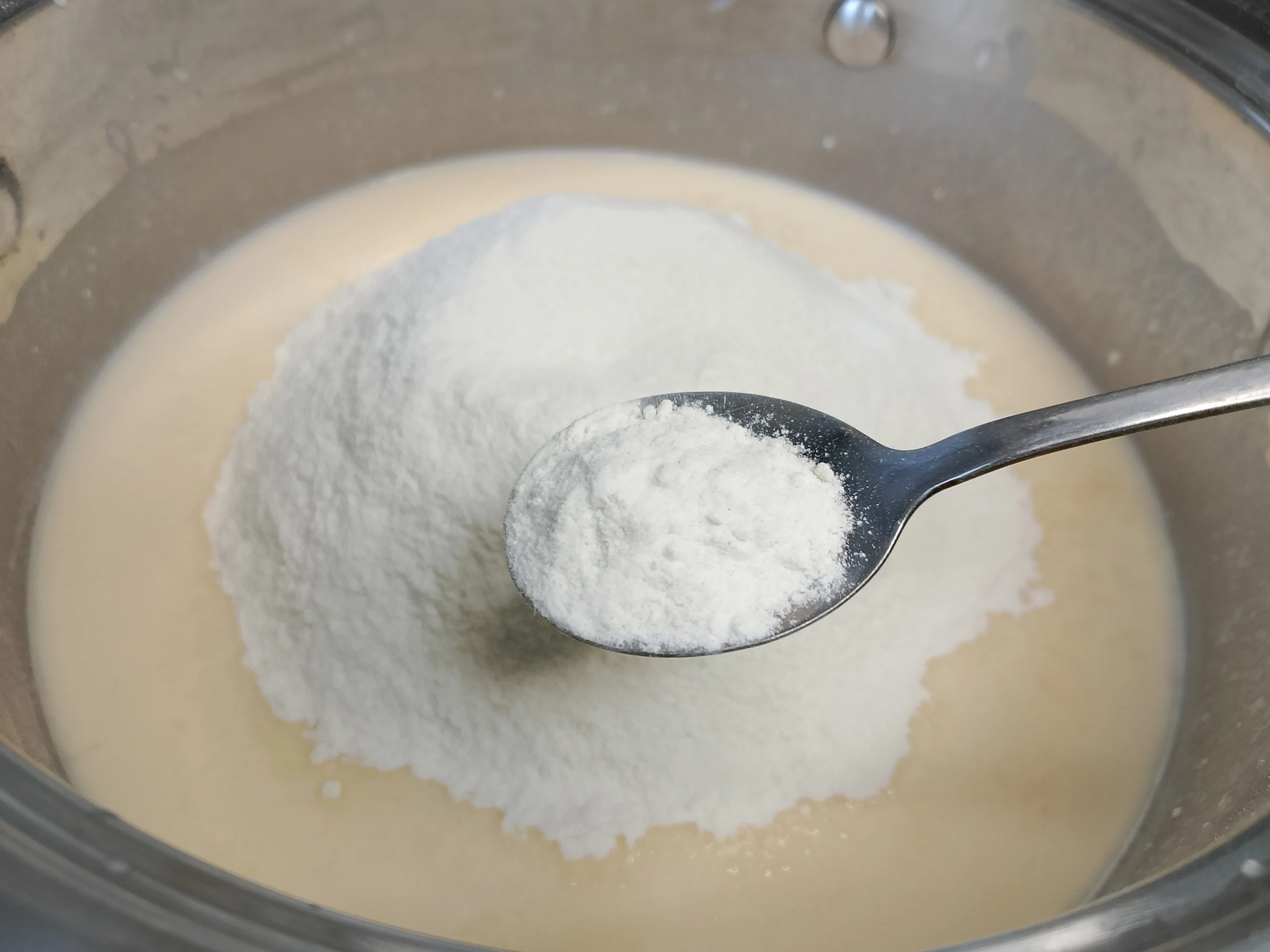 Шаг 5: Заварные блины на кефире