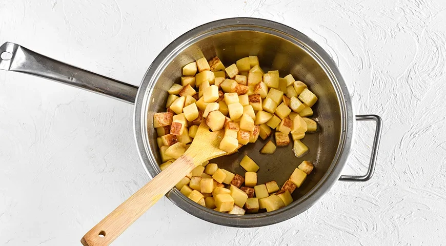 Жареная репа с луком: шаг 5