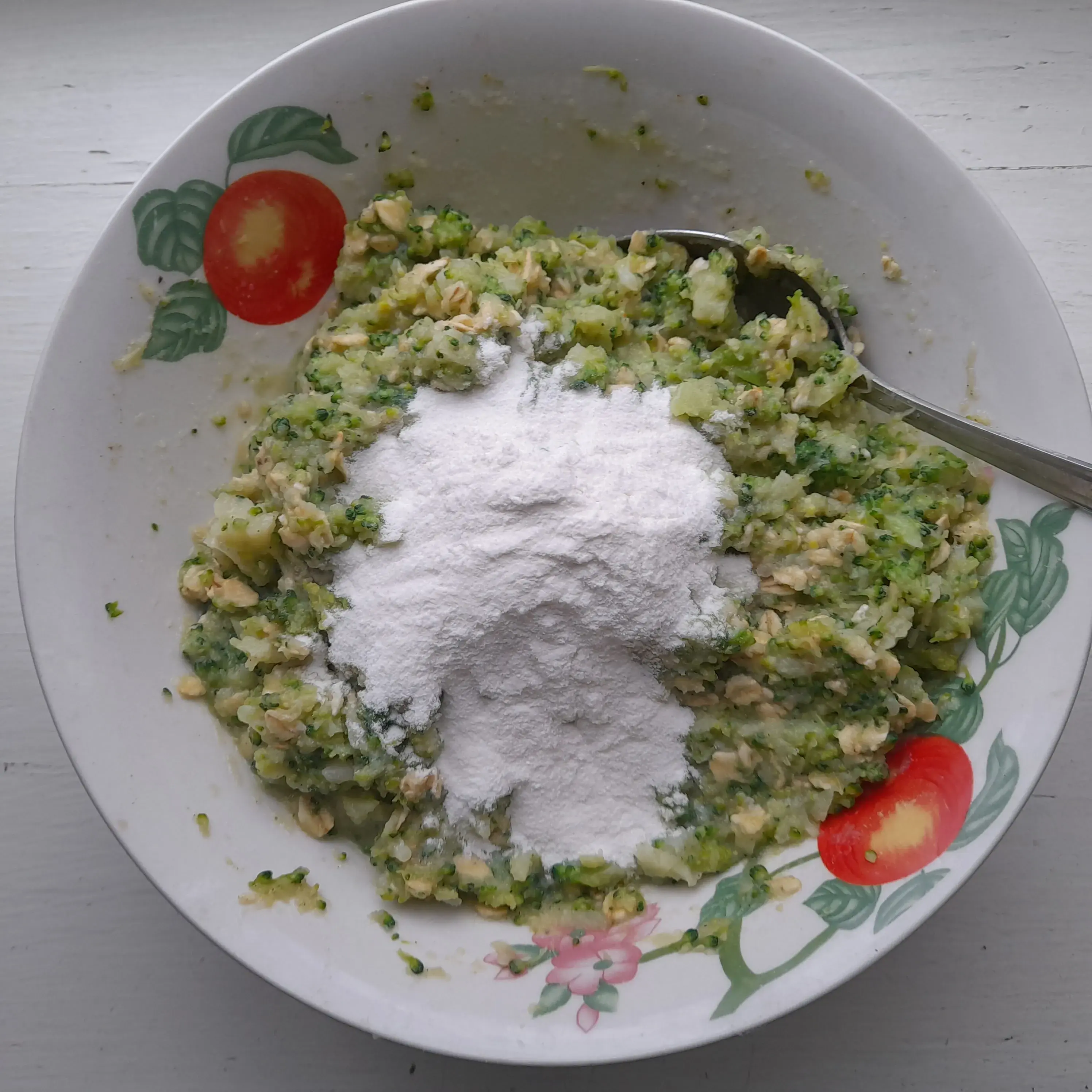 Биточки из брокколи со сметанным соусом: шаг 6