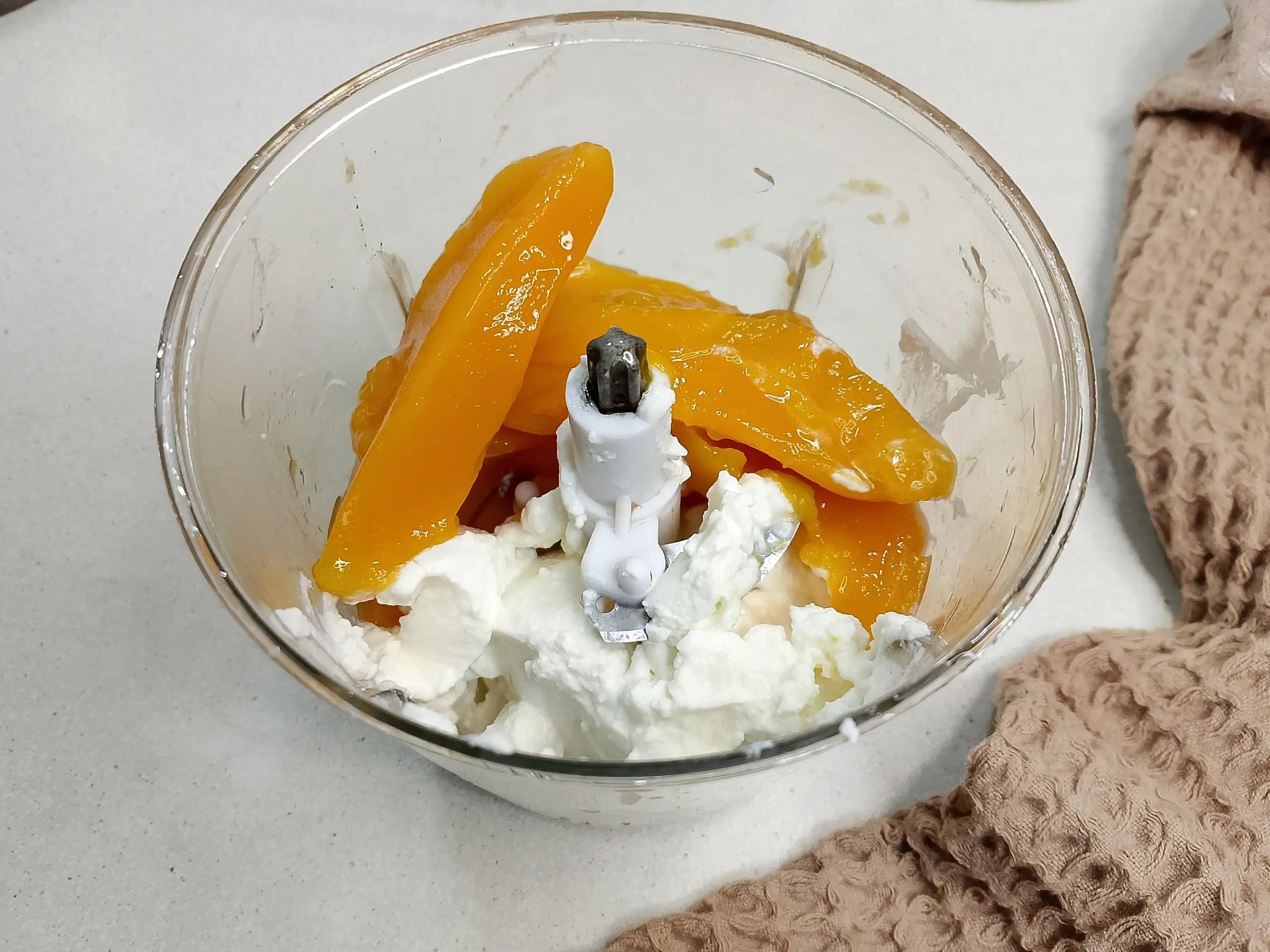 Шаг 6: Блинчики с рикоттой и манго