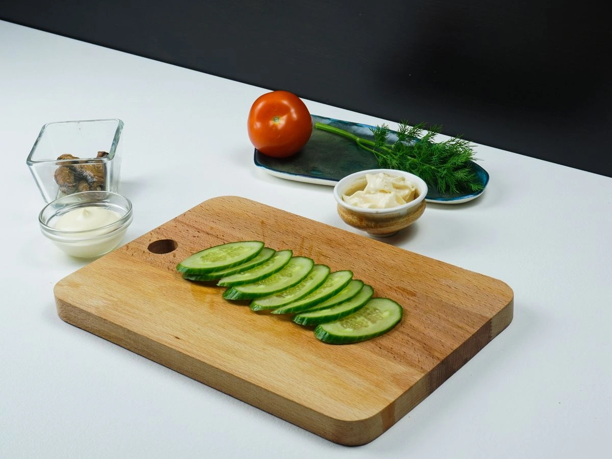 Шаг 6: Бутерброды со шпротами и сыром