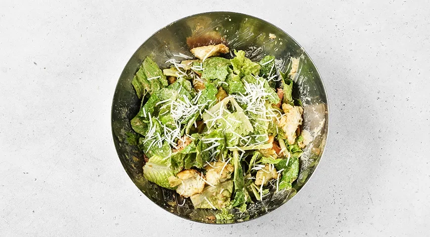 «Цезарь» с креветками от Ивлева: шаг 6