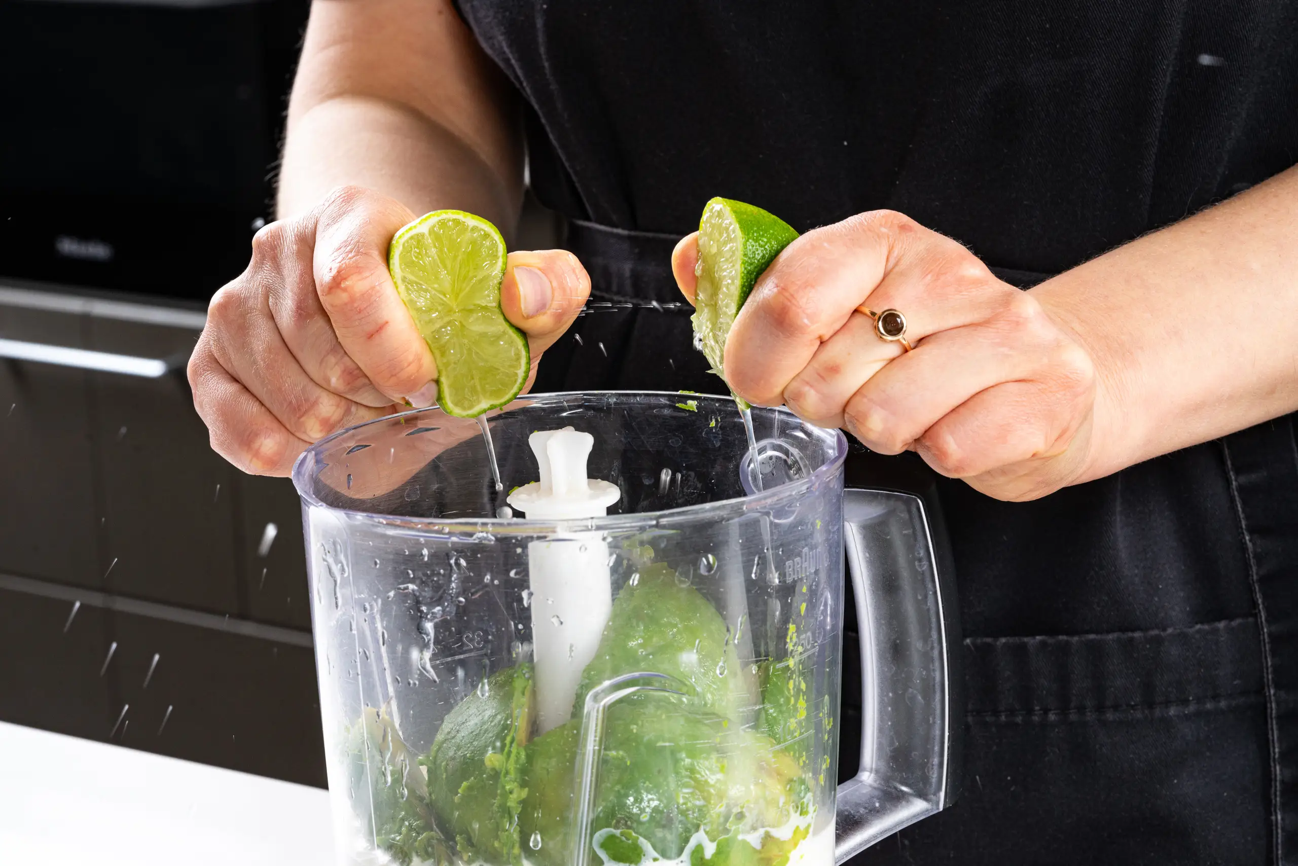 Шаг 6: Чизкейк из авокадо без выпечки