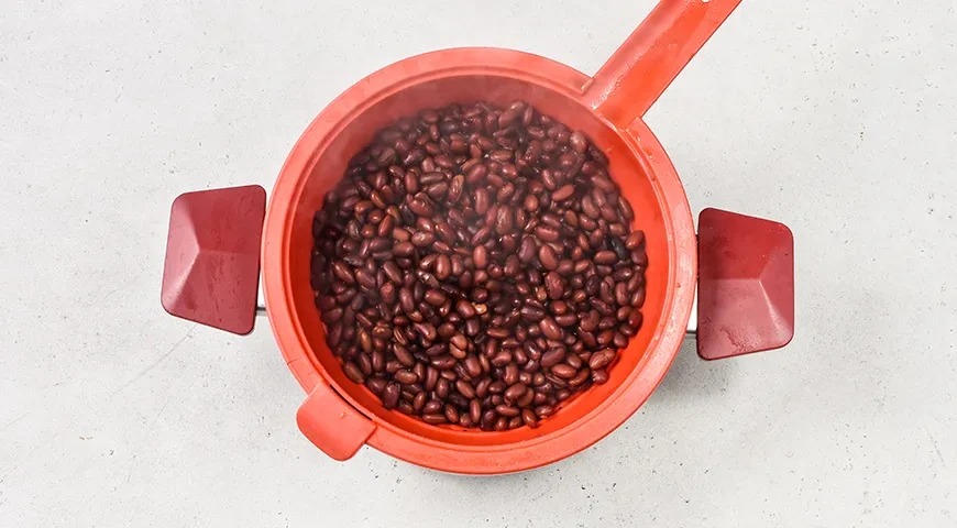 Фасоль с овощами в томатном соусе: шаг 6