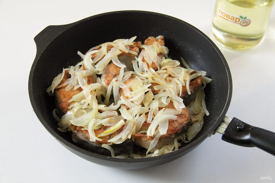 Шаг 6: Горбуша в сметане на сковороде