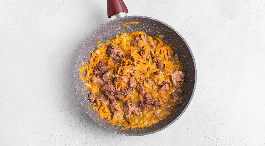 Гороховая каша с тушенкой: шаг 6