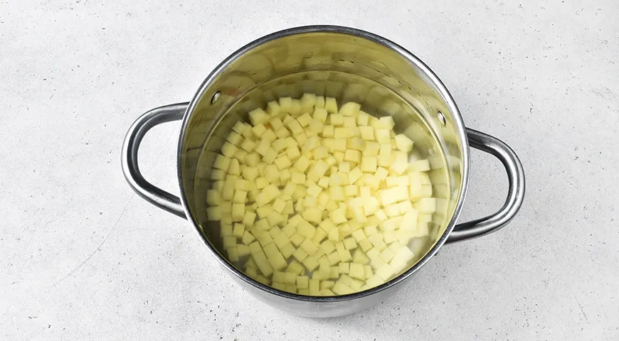 Грибной суп из маслят: шаг 6