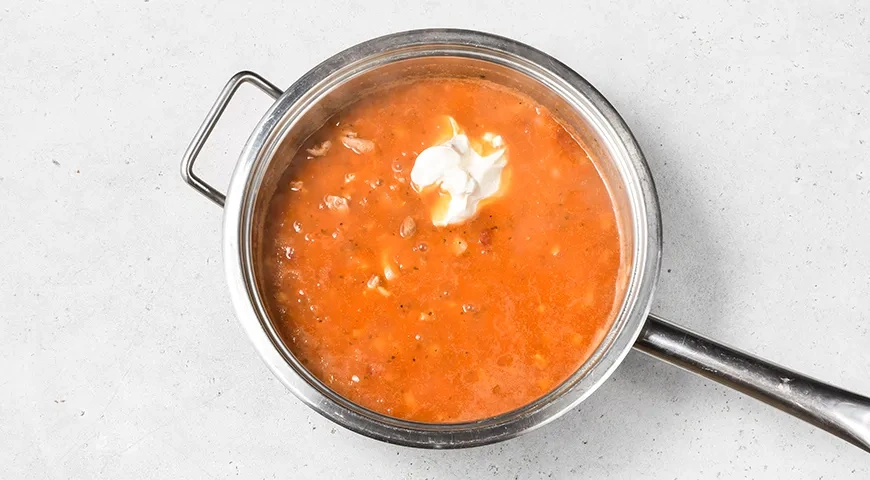 Гуляш из курицы с подливкой на сковороде: шаг 6