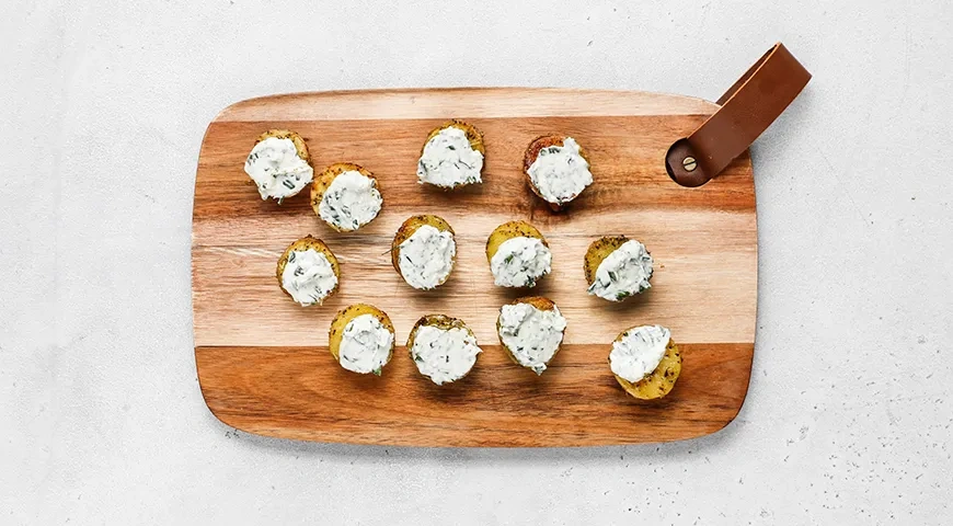 Канапе с мидиями на шпажках: шаг 6