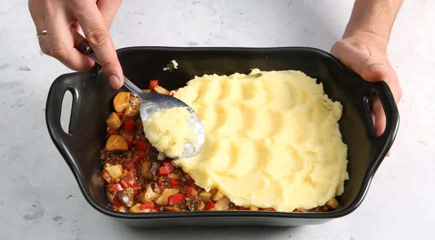 Картофельная запеканка с грибами: шаг 6