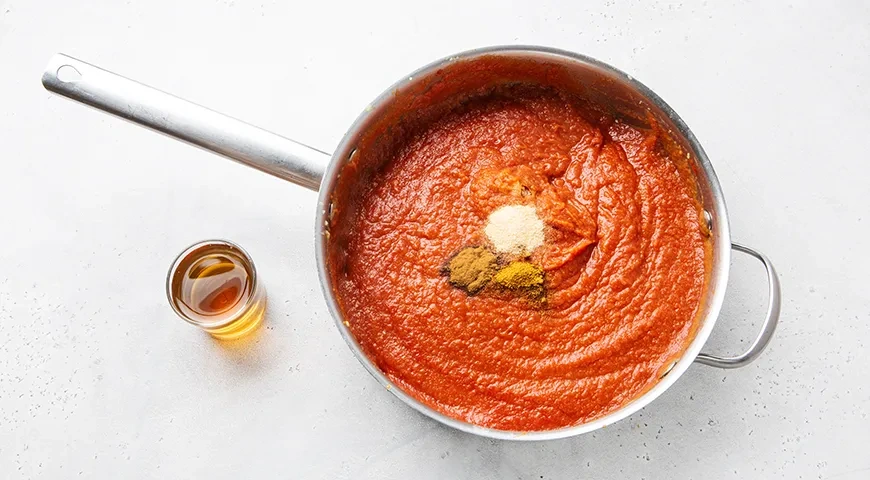 Кетчуп из кабачков с томатной пастой на зиму: шаг 6