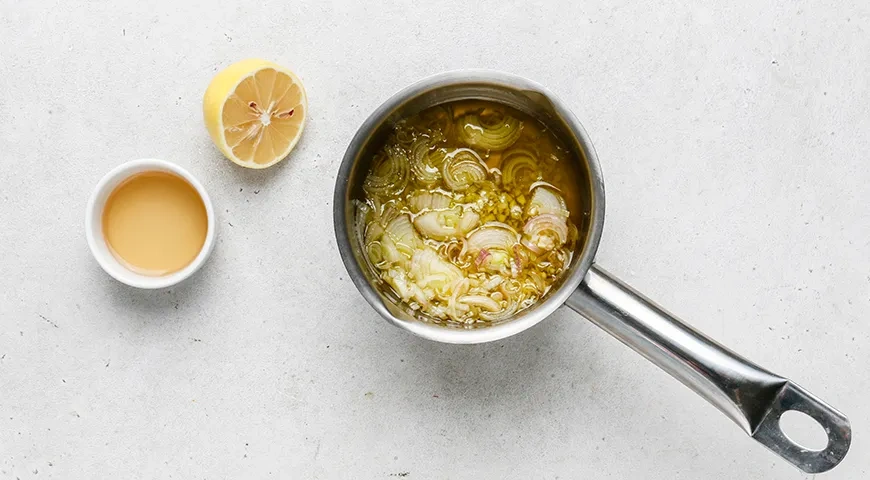 Классический салат с отварной рыбой: шаг 6