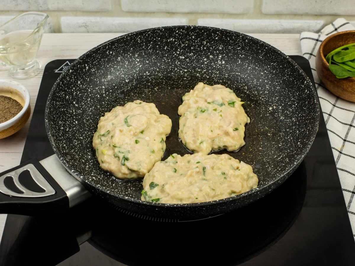 Шаг 6: Котлетки из индейки со шпинатом