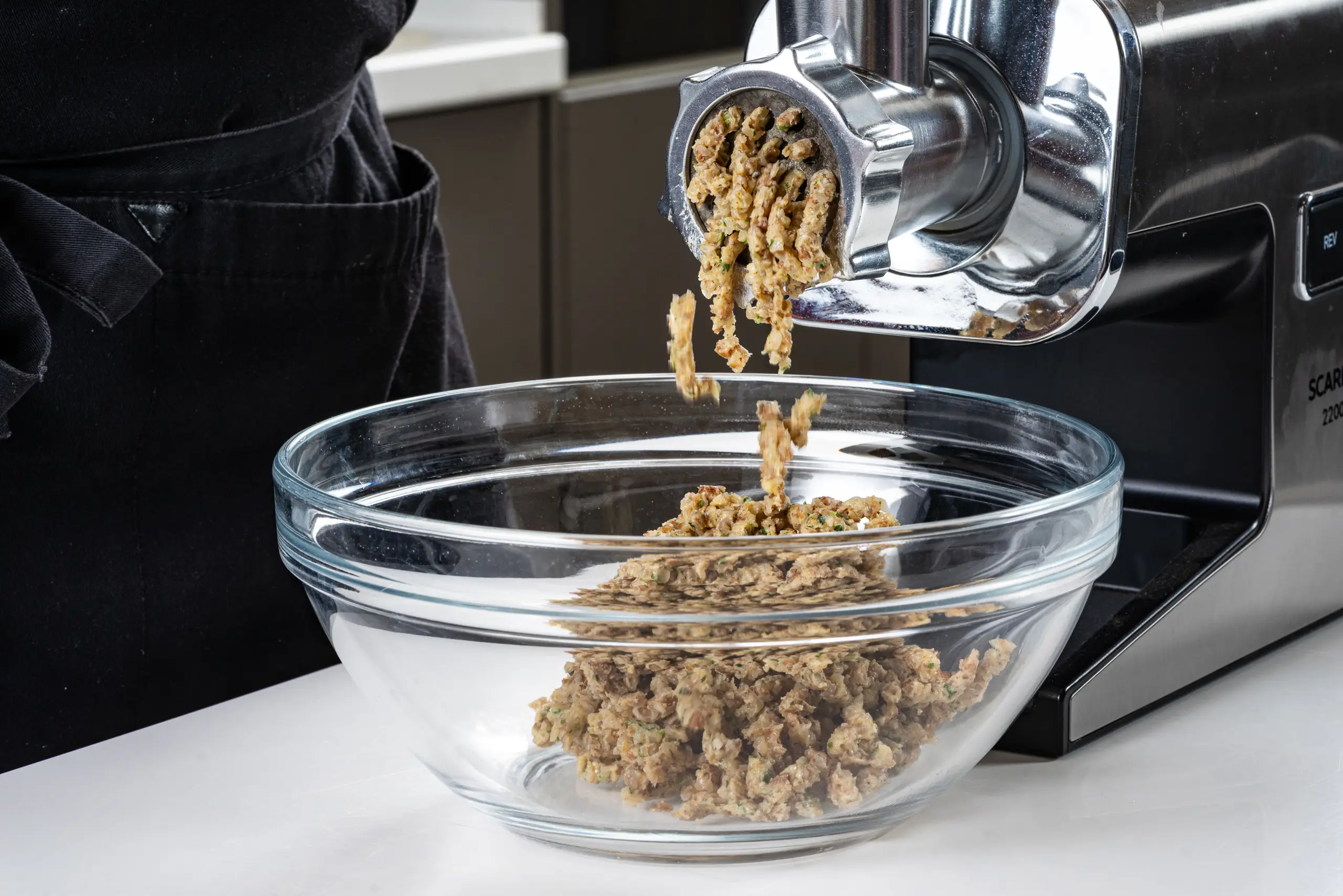 Шаг 6: Котлеты из гречки с луком и пармезаном