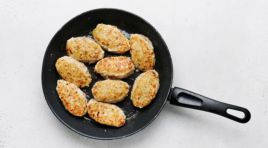 Котлеты из кролика: шаг 6