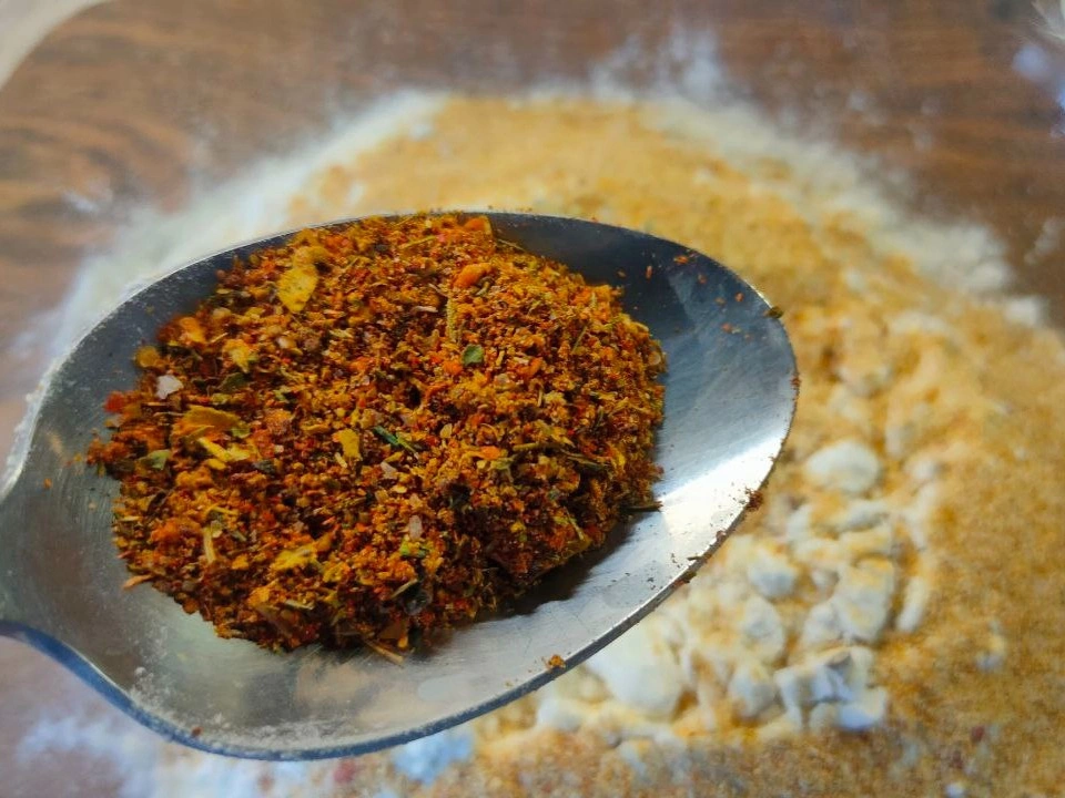 Шаг 6: Куриные бедра, запеченные в панировке