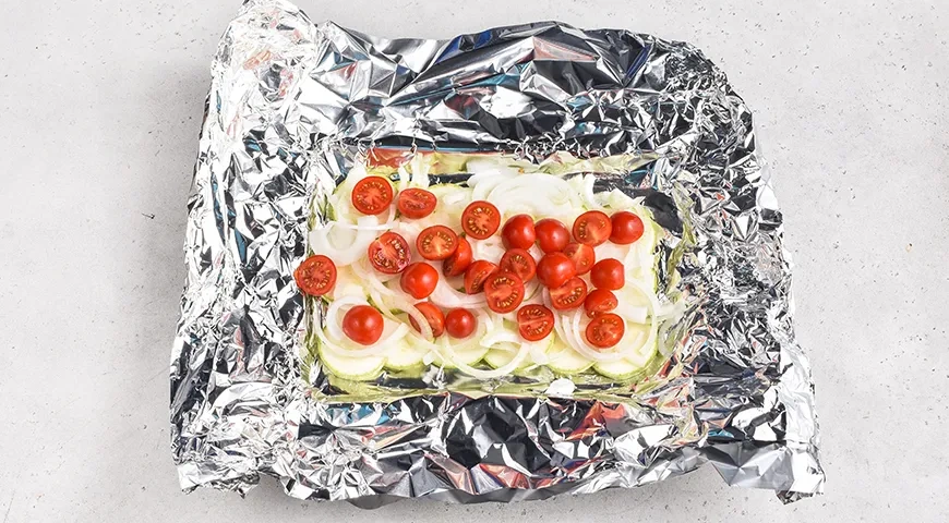 Лещ, запеченный целиком в фольге в духовке: шаг 6