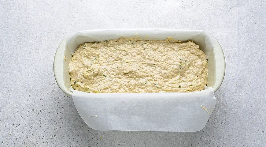 Лимонно-йогуртовый кекс с цукини: шаг 6