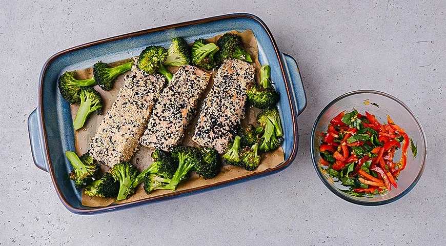 Лосось в кунжутной корочке с овощами: шаг 6