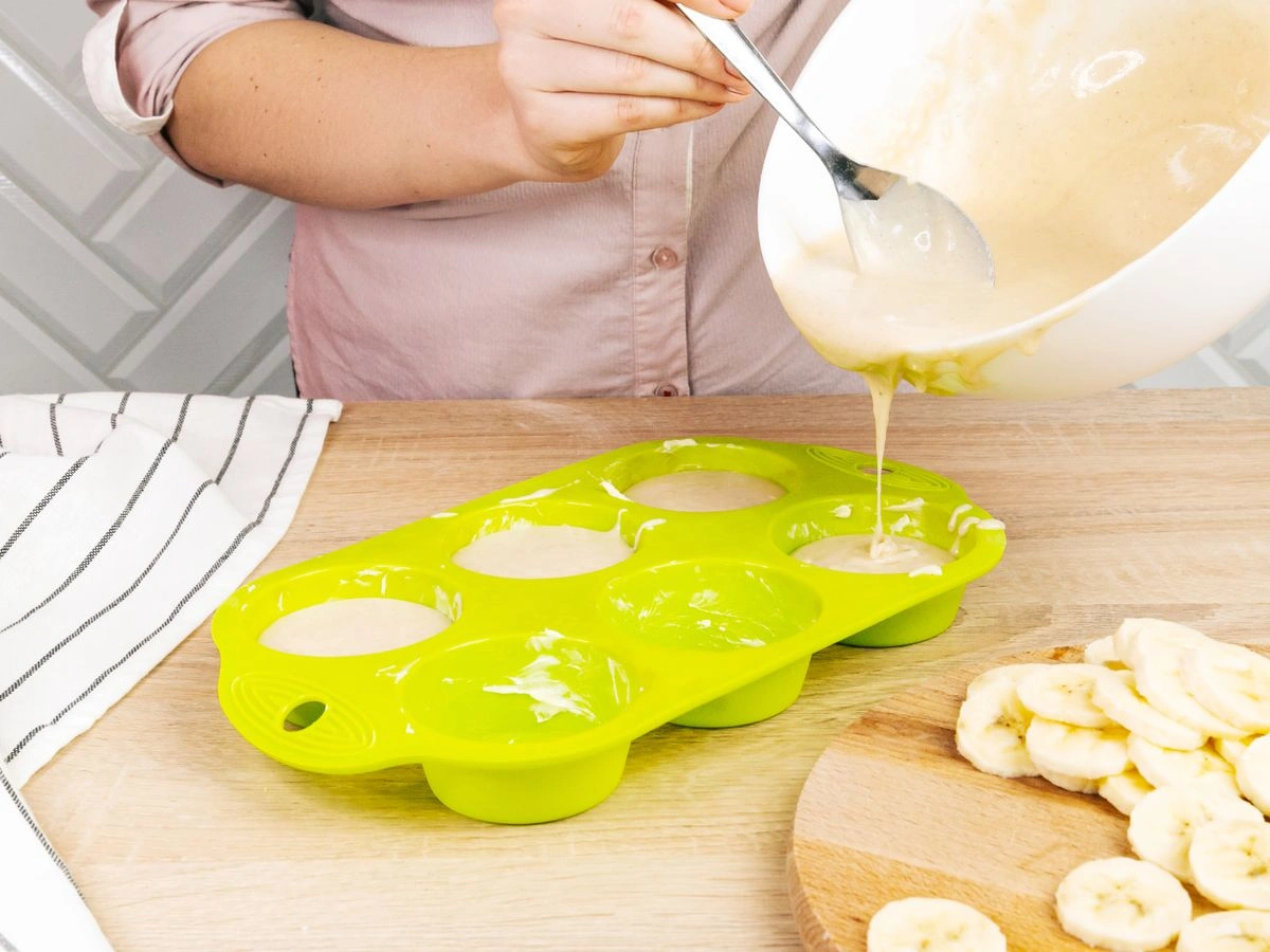 Шаг 6: Маффины со сгущёнкой и бананом