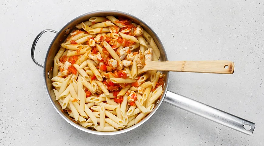 Макароны с курицей и овощами: шаг 6