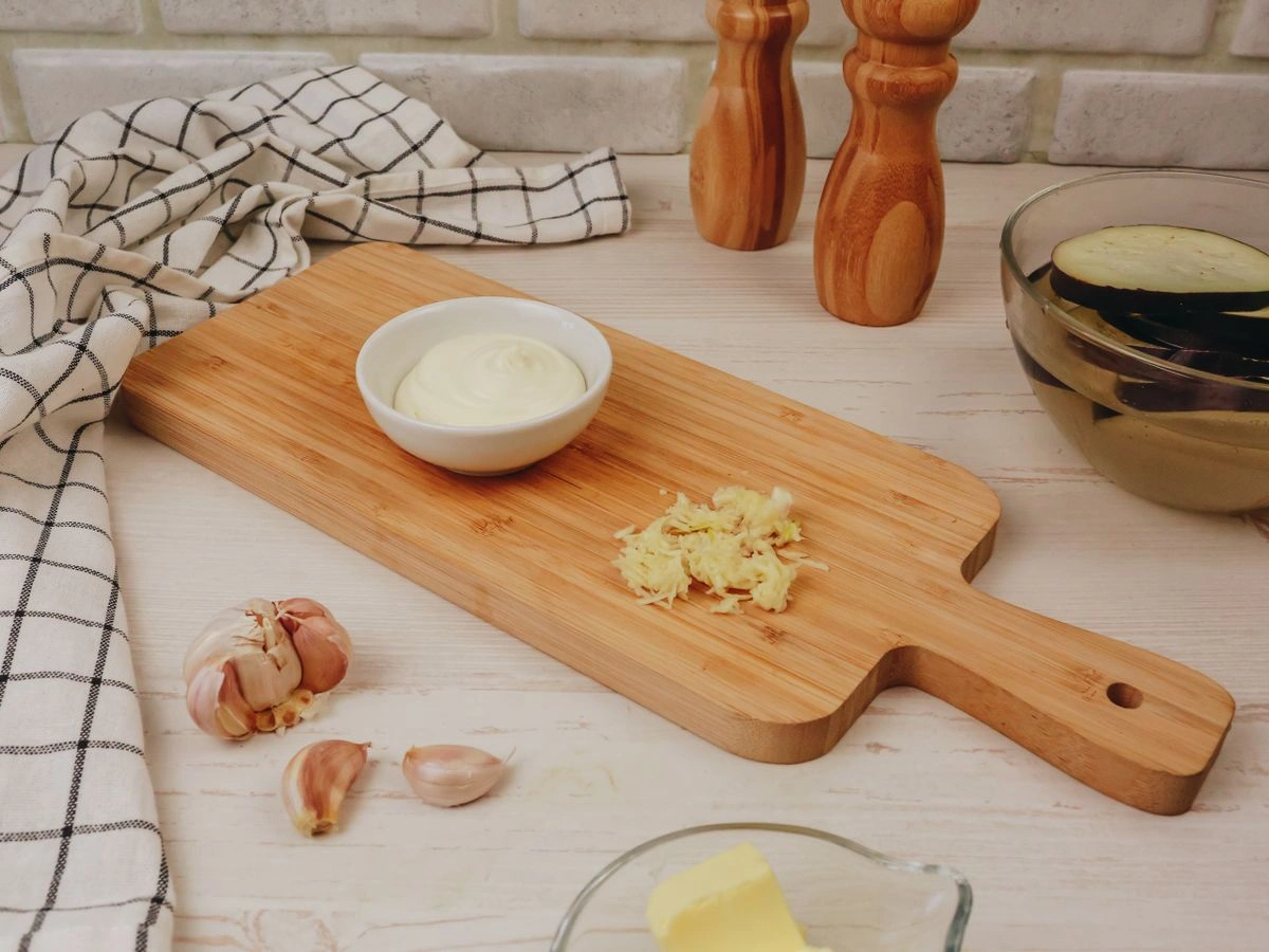 Шаг 6: Медальоны из баклажана