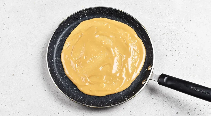 Медовик с черносливом и грецкими орехами: шаг 6