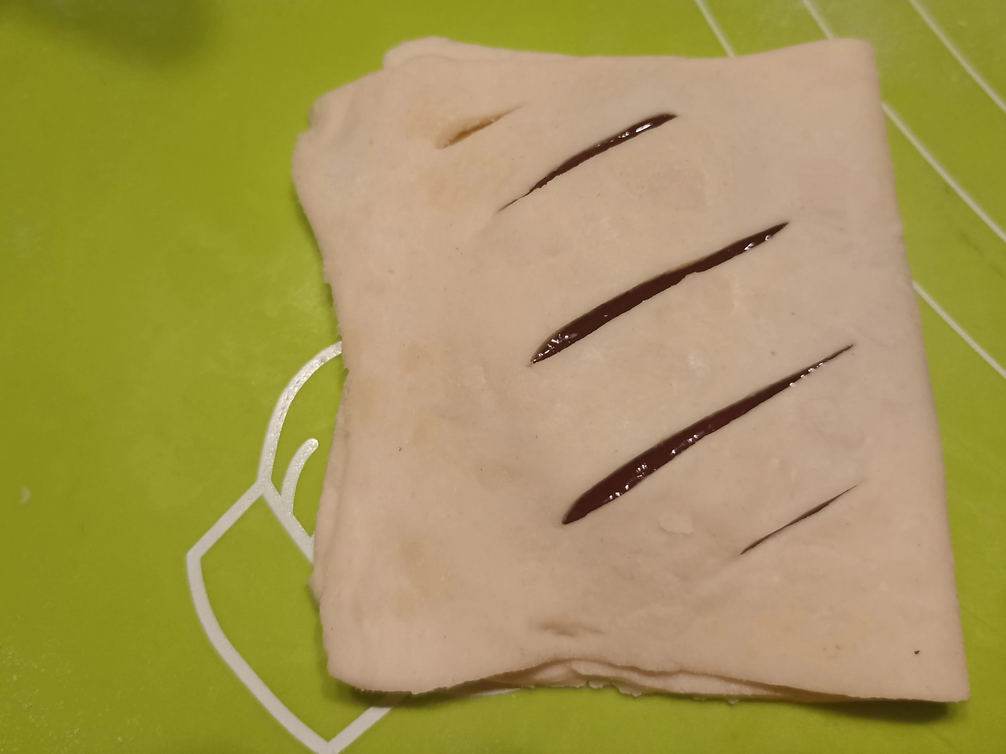 Шаг 6: Очень простые слойки из слоеного теста с вареньем