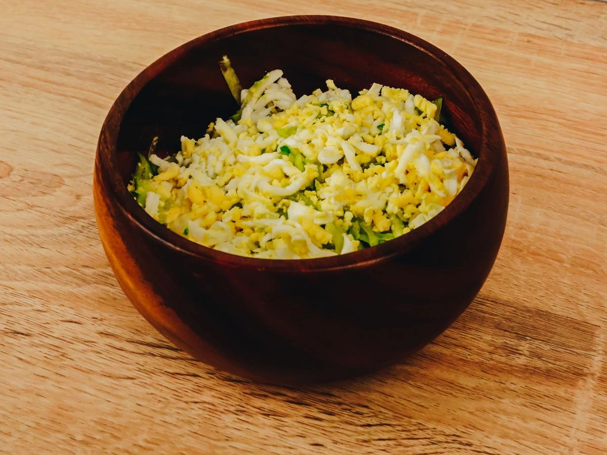 Шаг 6: Окрошка с колбасой и редисом