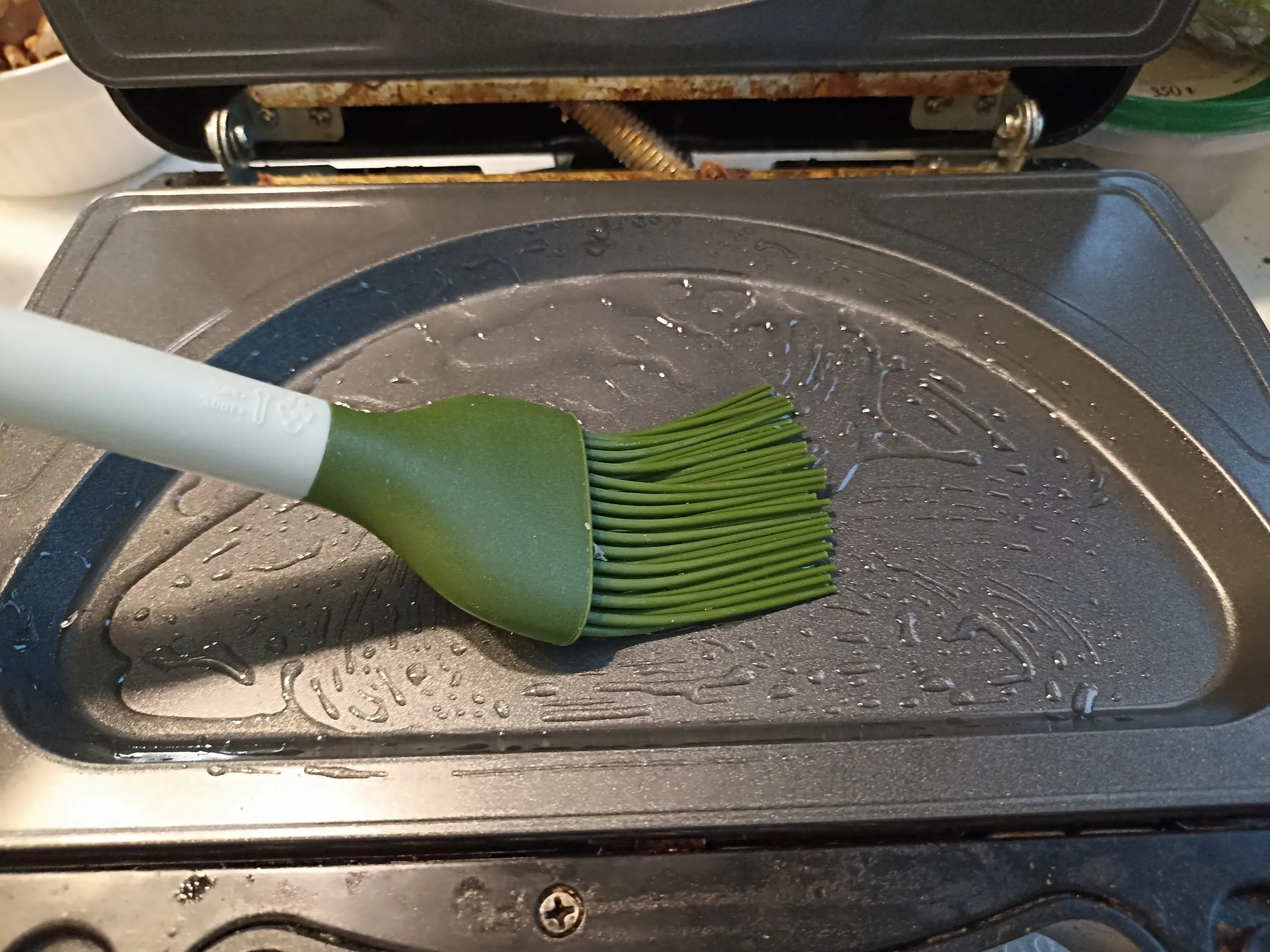 Шаг 6: Омлет с томатами и сыром в мультипекаре