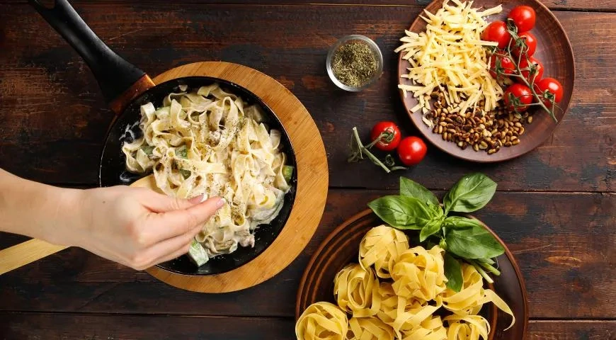 Паста с цукини и орешками: шаг 6