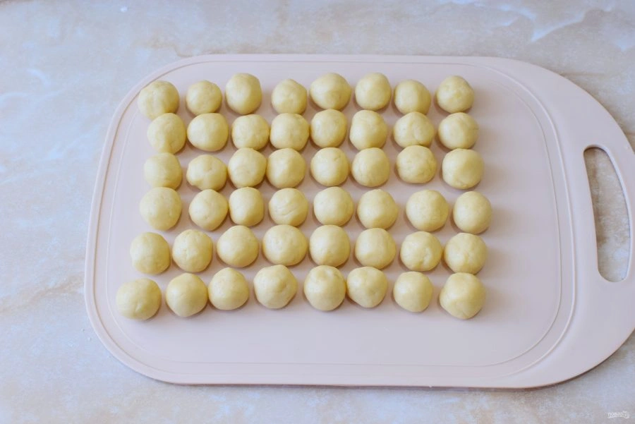 Шаг 6: Печенье орешки со сгущенкой