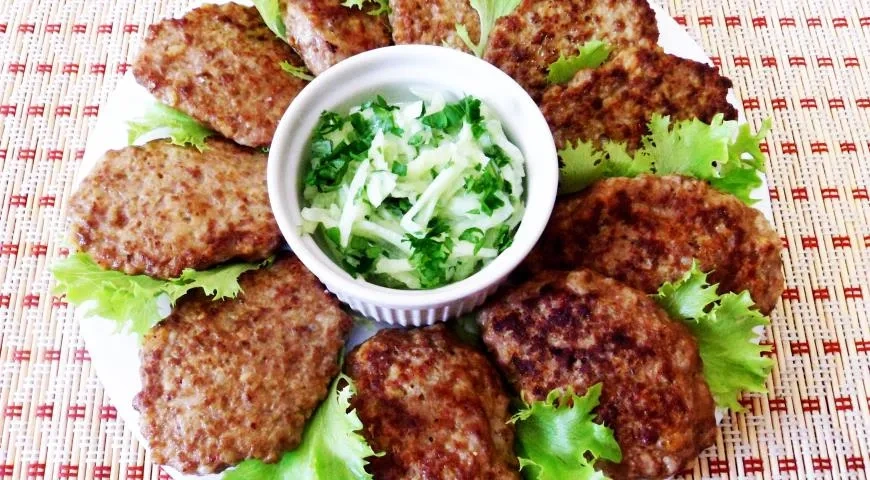 Печеночные оладьи с огуречным соусом: шаг 6